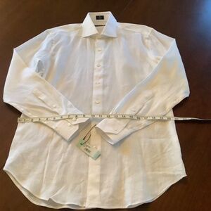 Linen. Peter Millar Collection. Medium. White